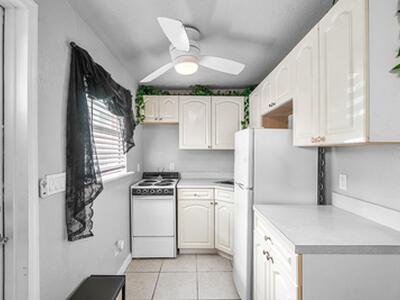 205 Coral Road, Boynton Beach, FL 33435