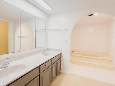 1739 Embassy Drive, West Palm Beach, FL 33401