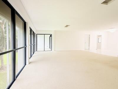 1739 Embassy Drive, West Palm Beach, FL 33401