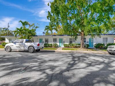 428 Roseland Drive, West Palm Beach, FL 33405