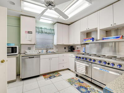 801 Meadowlark Lane, Delray Beach, FL 33445