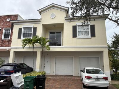 10560 SW Stephanie Way, Port Saint Lucie, FL 34987