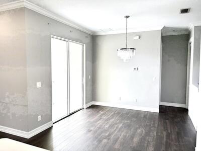 10560 SW Stephanie Way, Port Saint Lucie, FL 34987