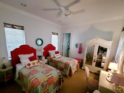 6585 Martinique Way, Vero Beach, FL 32967