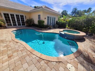 6585 Martinique Way, Vero Beach, FL 32967