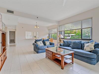 811 Oak Harbour Drive, Juno Beach, FL 33408