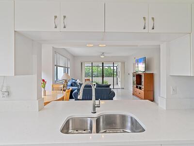 811 Oak Harbour Drive, Juno Beach, FL 33408