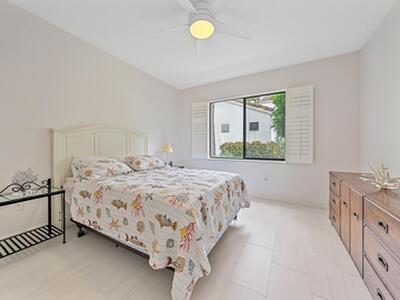 811 Oak Harbour Drive, Juno Beach, FL 33408