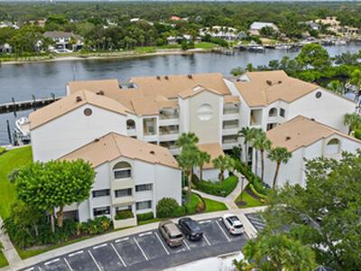 811 Oak Harbour Drive, Juno Beach, FL 33408