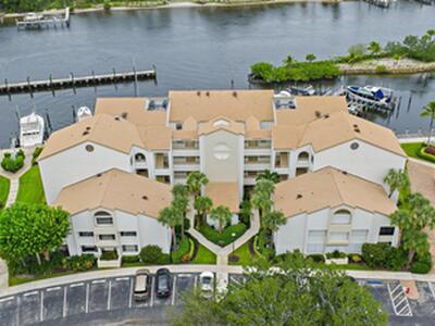 811 Oak Harbour Drive, Juno Beach, FL 33408