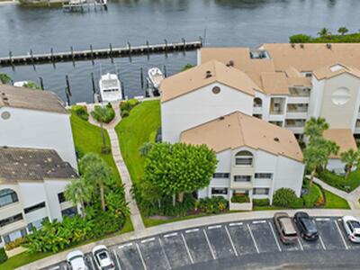 811 Oak Harbour Drive, Juno Beach, FL 33408