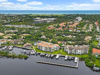 811 Oak Harbour Drive, Juno Beach, FL 33408