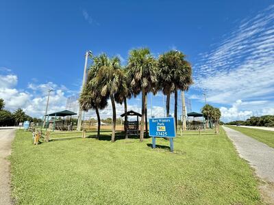 811 Oak Harbour Drive, Juno Beach, FL 33408