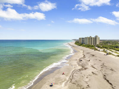 811 Oak Harbour Drive, Juno Beach, FL 33408