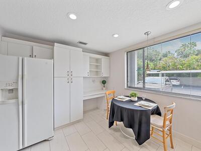 811 Oak Harbour Drive, Juno Beach, FL 33408