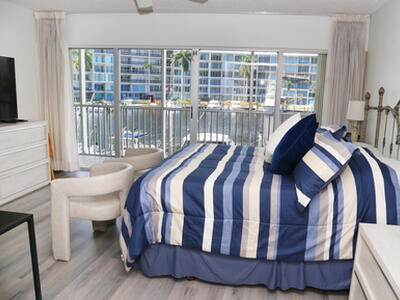 1537 E Hillsboro Boulevard, Deerfield Beach, FL 33441