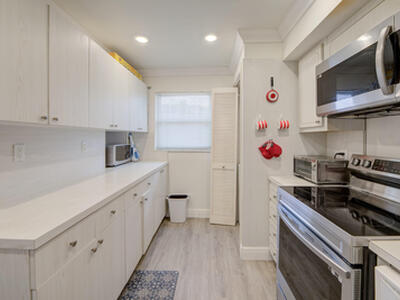 1537 E Hillsboro Boulevard, Deerfield Beach, FL 33441