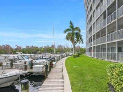 1537 E Hillsboro Boulevard, Deerfield Beach, FL 33441