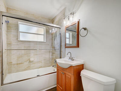 1749 15th Avenue N, Lake Worth Beach, FL 33460