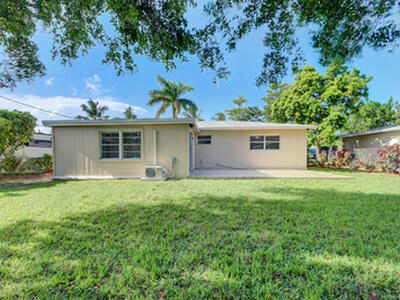 1749 15th Avenue N, Lake Worth Beach, FL 33460