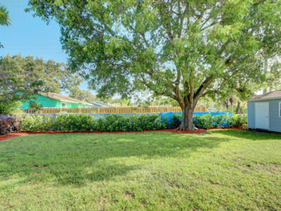 1749 15th Avenue N, Lake Worth Beach, FL 33460