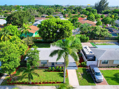 1749 15th Avenue N, Lake Worth Beach, FL 33460