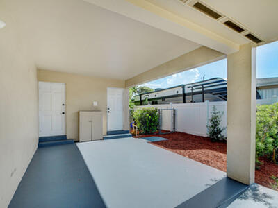 1749 15th Avenue N, Lake Worth Beach, FL 33460