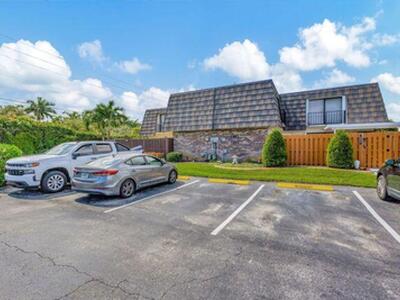 1530 N Forest Lakes Circle B Circle, West Palm Beach, FL 33406