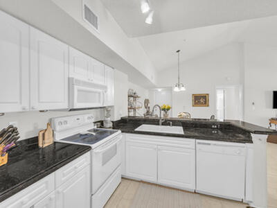 248 Village Blvd Boulevard, Tequesta, FL 33469