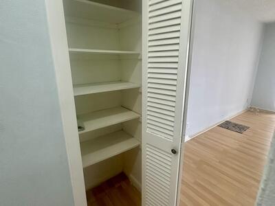 330 SE 2nd Street, Hallandale Beach, FL 33009