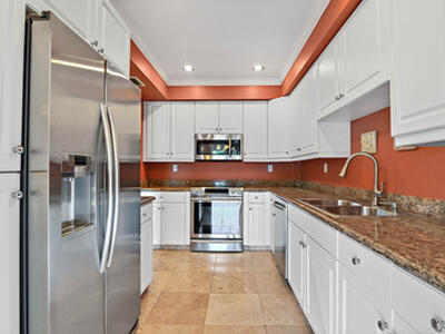 800 Andrews 3 Avenue, Delray Beach, FL 33483