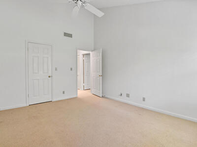 800 Andrews 3 Avenue, Delray Beach, FL 33483