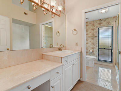 800 Andrews 3 Avenue, Delray Beach, FL 33483