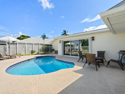 1229 SW Dyer Point Road