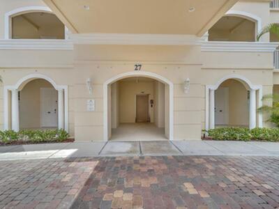 27 Harbour Isle Drive W