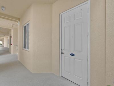 27 Harbour Isle Drive W, Fort Pierce, FL 34949