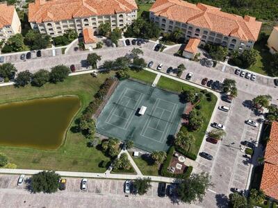 27 Harbour Isle Drive W, Fort Pierce, FL 34949