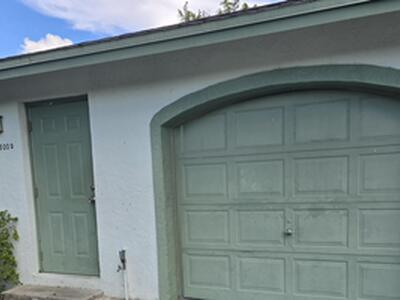 13800 Bottlebrush Court