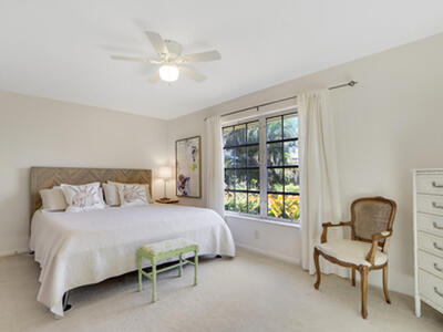 8574 SE Seagrape Way, Hobe Sound, FL 33455