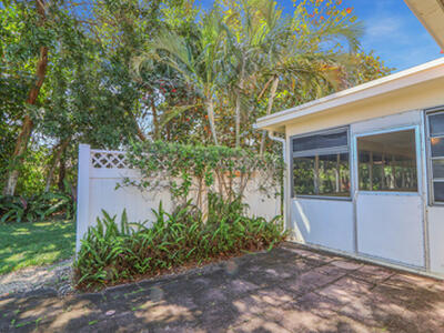 8574 SE Seagrape Way, Hobe Sound, FL 33455