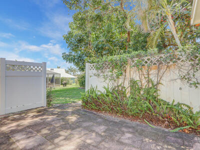 8574 SE Seagrape Way, Hobe Sound, FL 33455