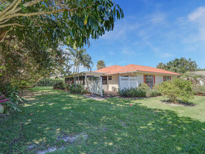 8574 SE Seagrape Way, Hobe Sound, FL 33455