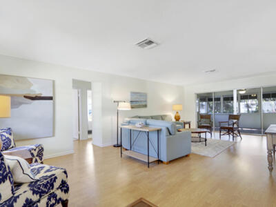 8574 SE Seagrape Way, Hobe Sound, FL 33455