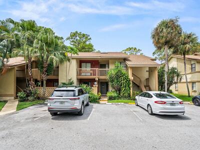 13105 Belhaven Court, Wellington, FL 33414