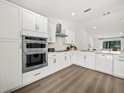 13105 Belhaven Court, Wellington, FL 33414