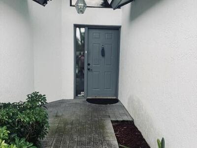 222 Citrus Trail, Boynton Beach, FL 33436