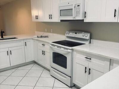 222 Citrus Trail, Boynton Beach, FL 33436