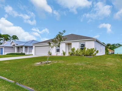 3189 SW Curcuma Street, Port Saint Lucie, FL 34953