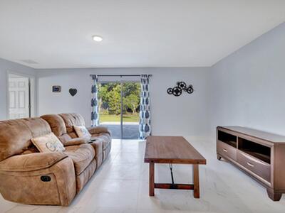 3189 SW Curcuma Street, Port Saint Lucie, FL 34953