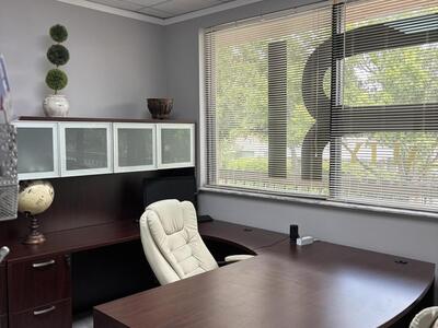 725 SE Port St Lucie Boulevard, Port Saint Lucie, FL 34984